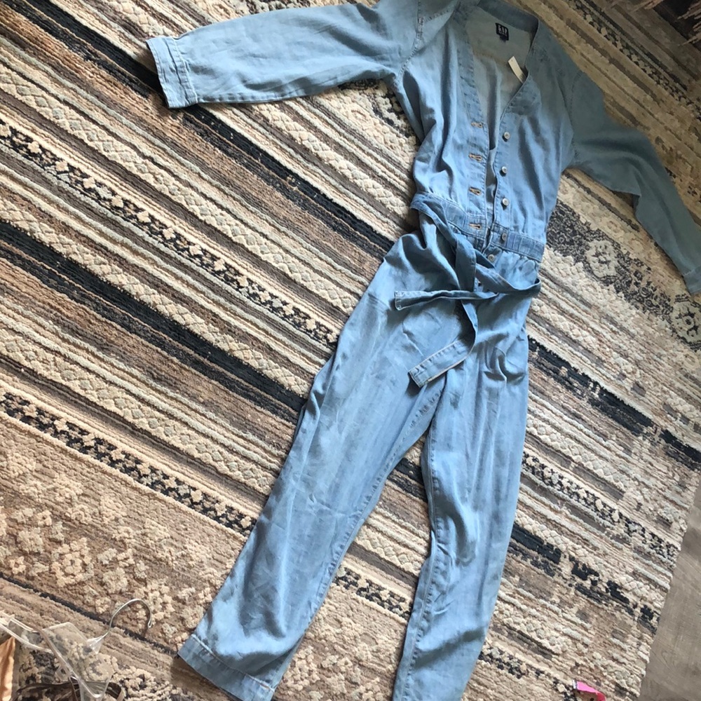 Size M Gap Denim utility jumpsuit